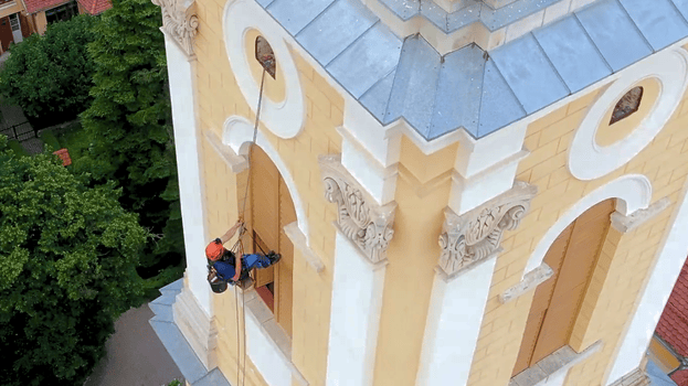 Biserica Reformată cu două turnuri