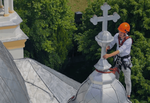 Parohia Ortodoxă Sfinții Arhangheli Mihail și Gavriil Cătina
